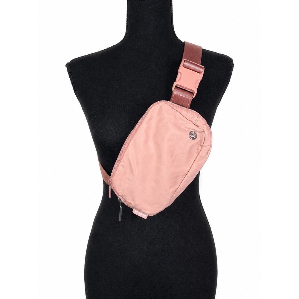 lululemon Mauve Pink Everywhere Belt Bag 1L Fanny Pack Crossbody